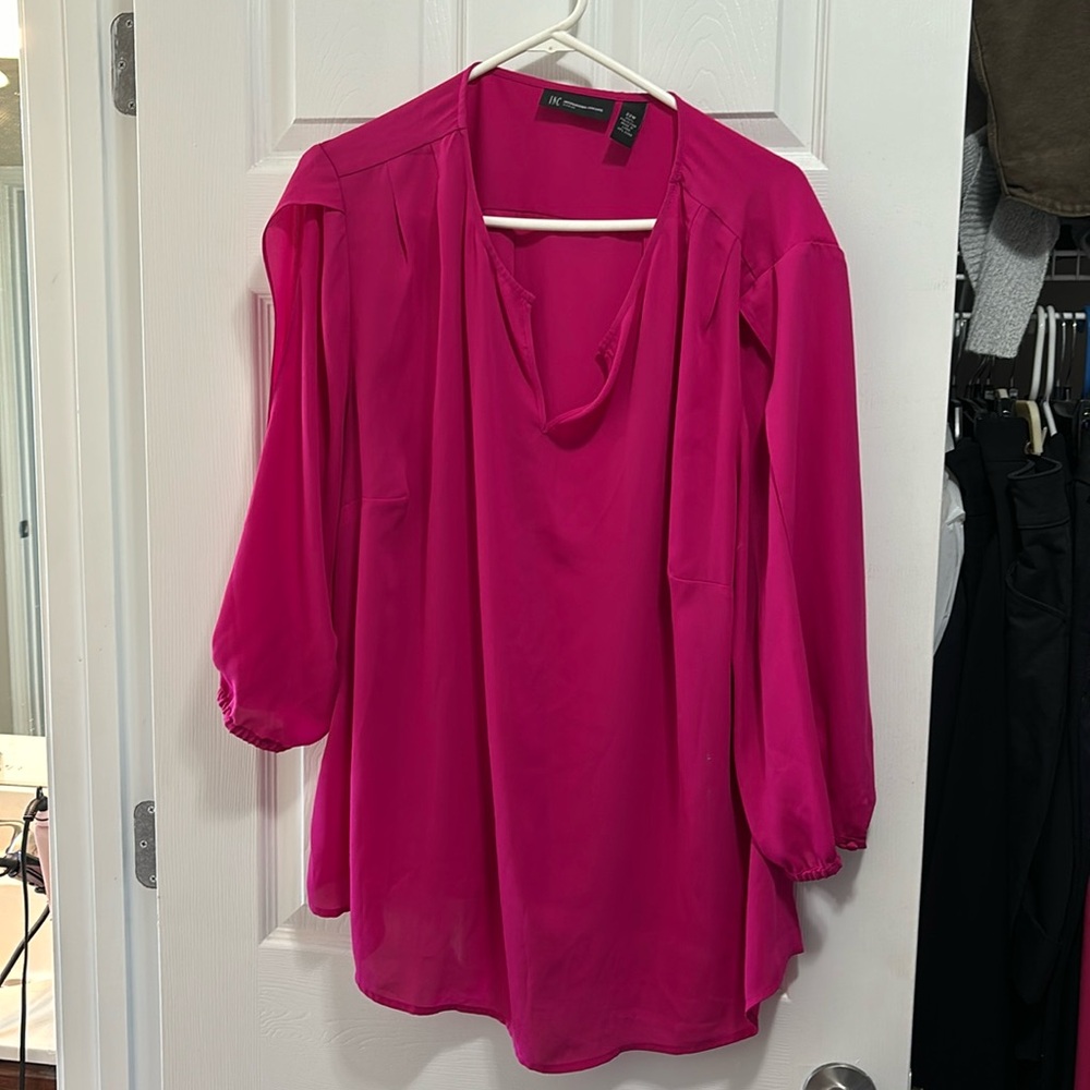 INC size 22W used blouse